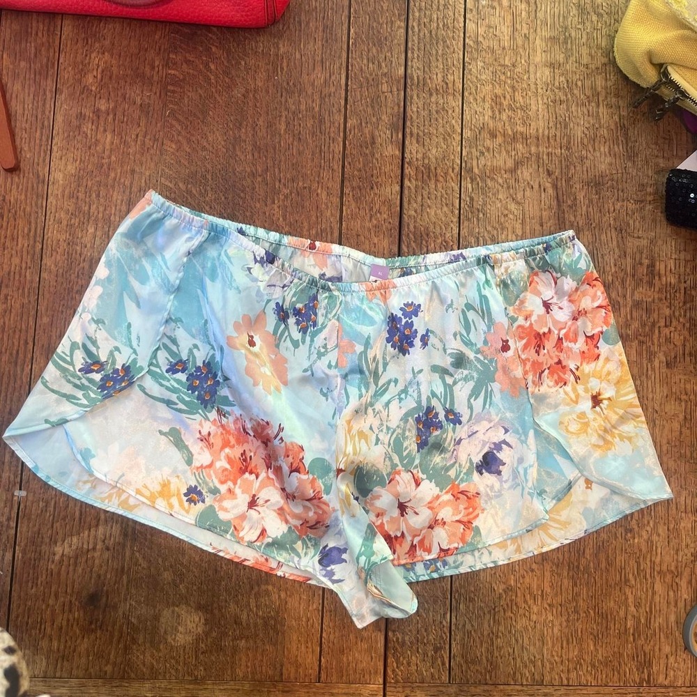 Lilac and London garden floral lingerie tap shorts‎ M coquette